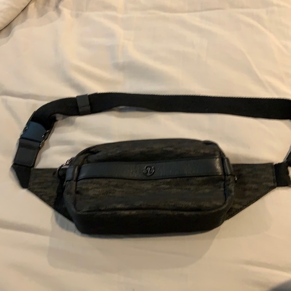lululemon athletica Handbags - Lululemon waist bag. Rare.mint condition